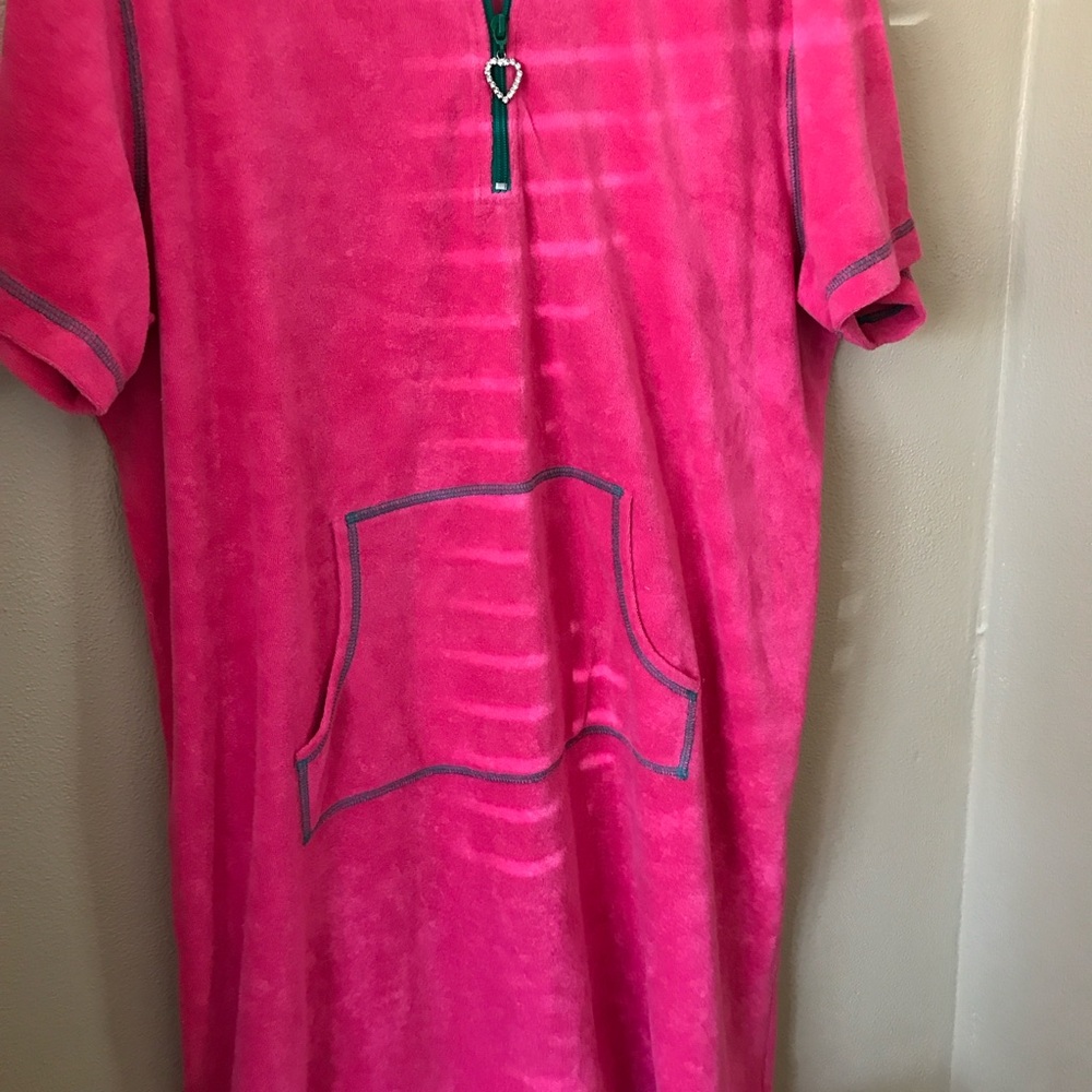 Quacker Factory 1X pink short sleeve short terrycloth robe
